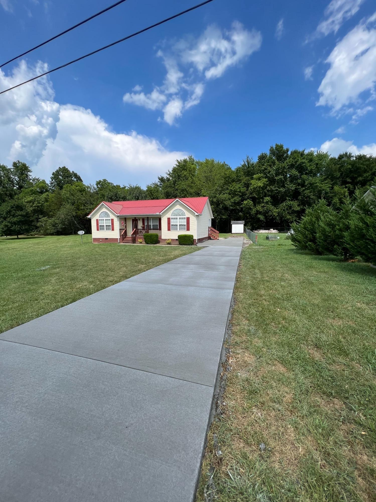 Finished concrete driveway — Complete Concrete TN