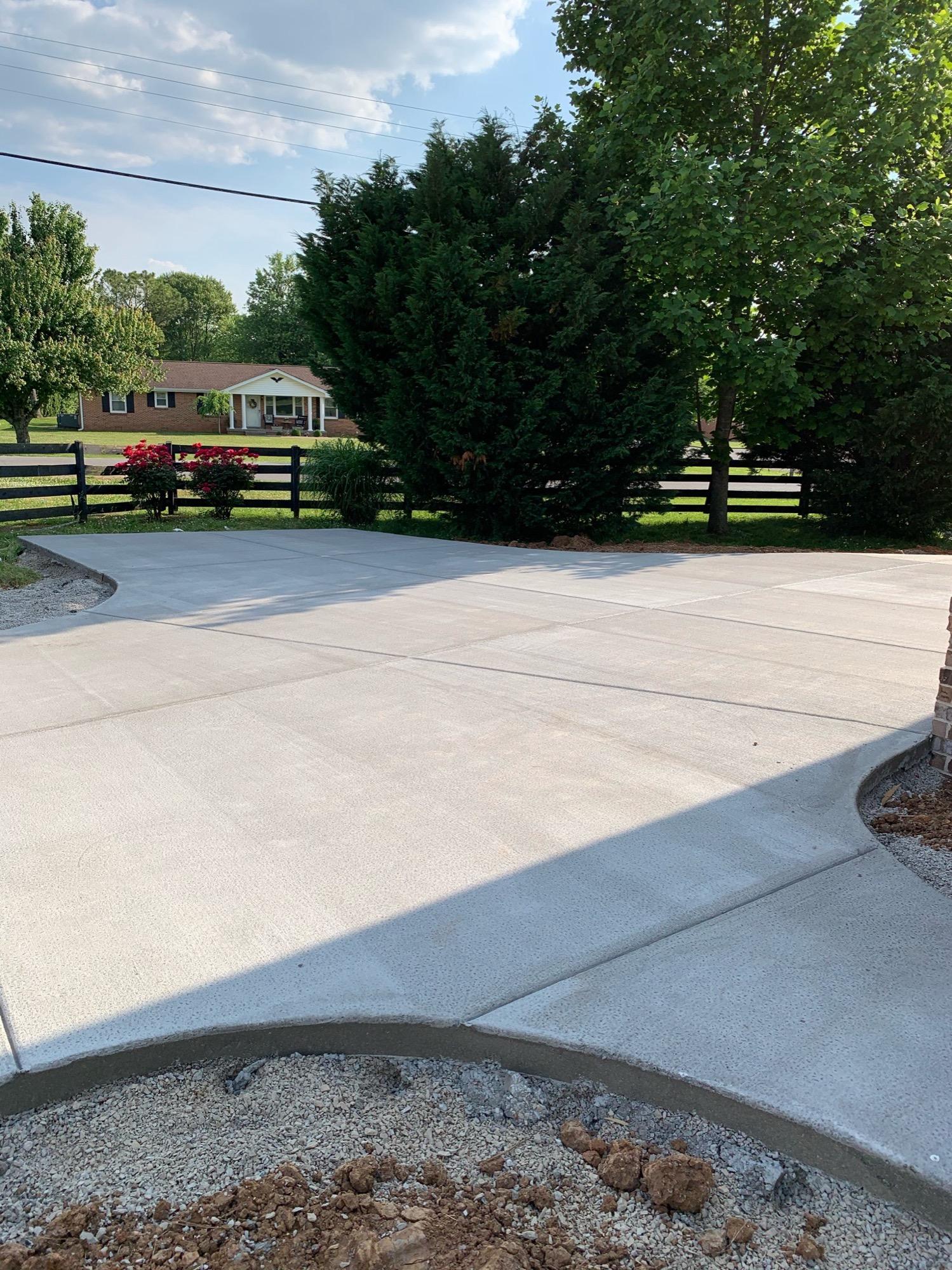 Driveway pour finish — Complete Concrete TN