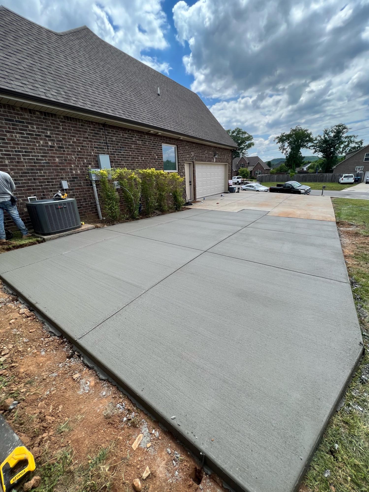 Finished concrete driveway — Complete Concrete TN