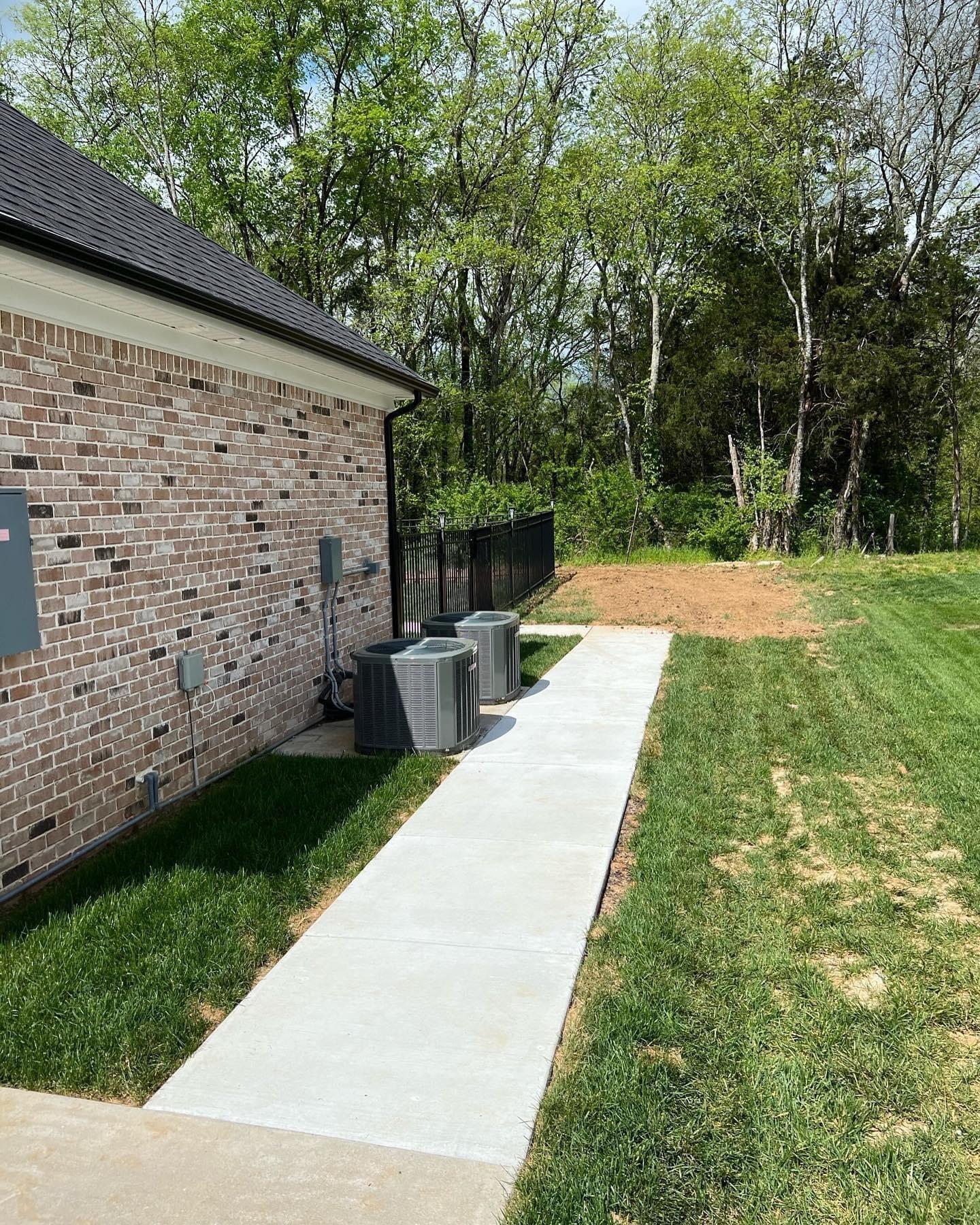 Sidewalks & Stairs photo 3 — Complete Concrete TN